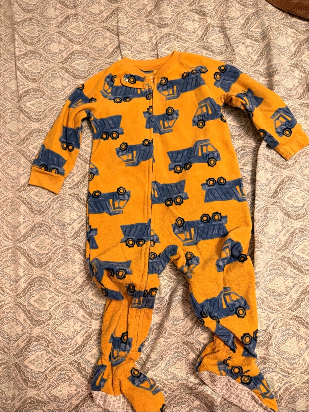 Carter's and children’s place jumpers, two footer one not. 18-2t